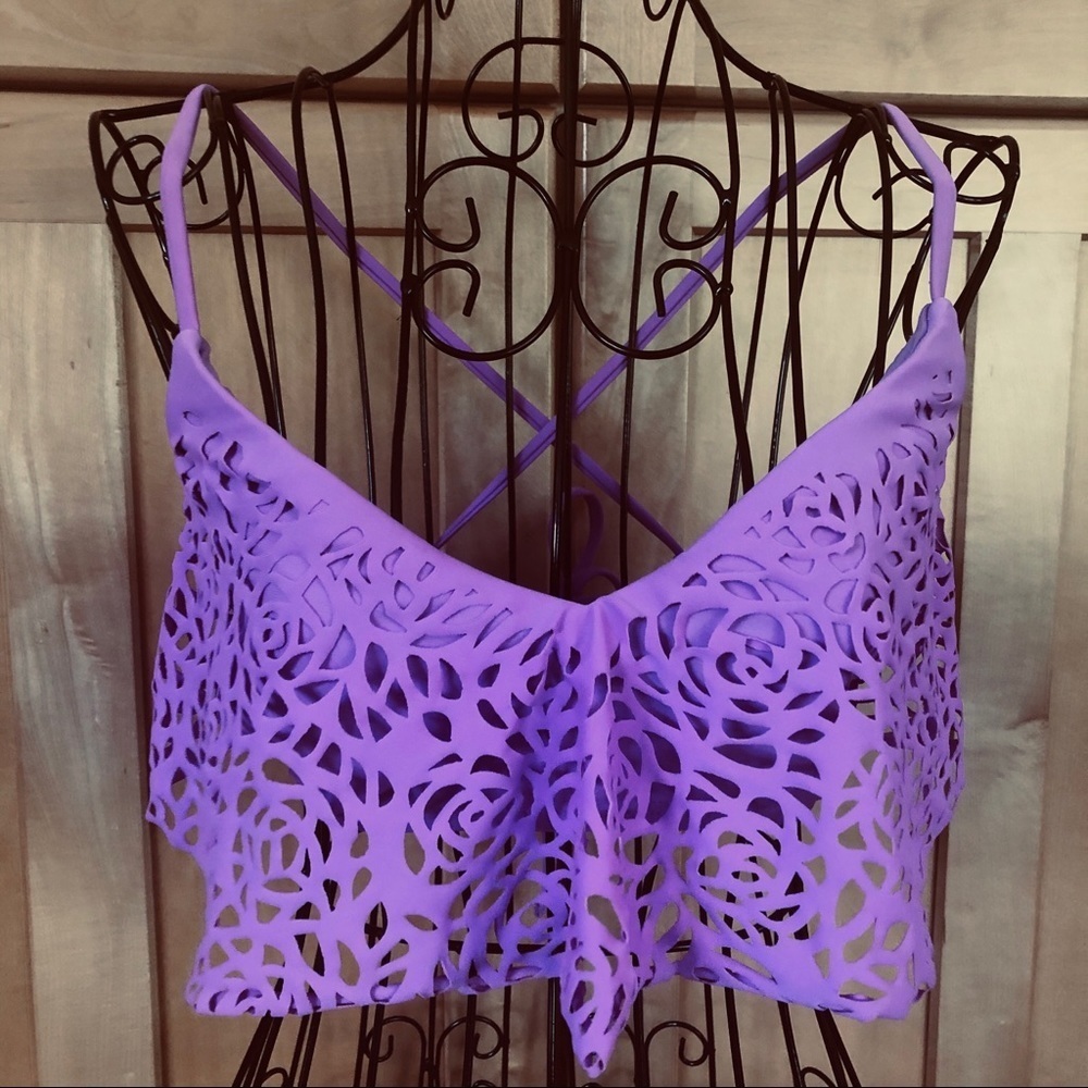 purple cut out criss cross swimsuit Top size Medium